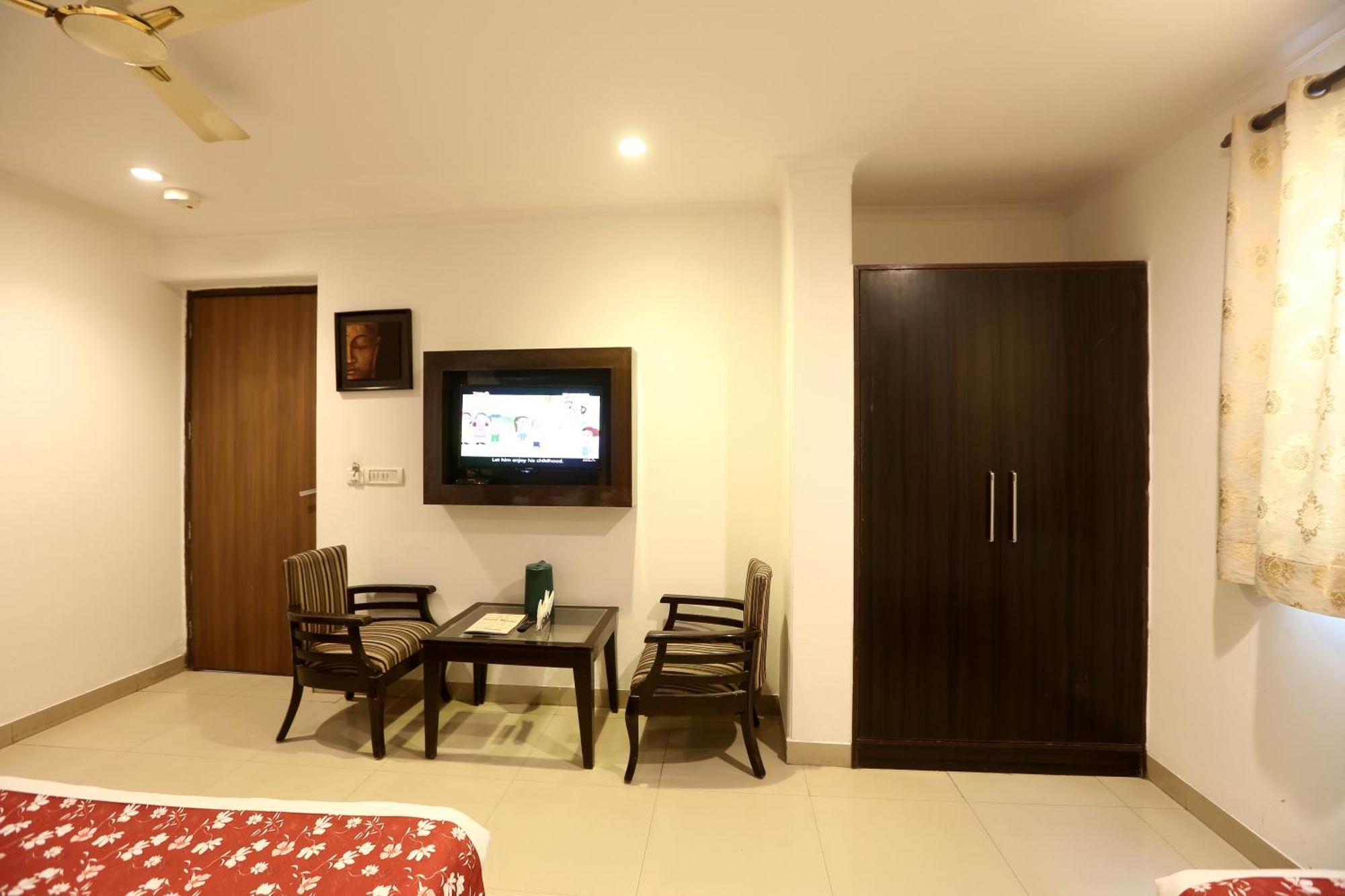 Airport Hotel Chanakya Delhi Nueva Delhi Exterior foto